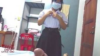 Thai College Girl Gets Intimate With Classmate