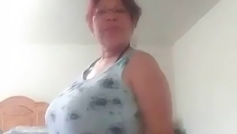 Hot And Juicy 1'S Latest Video Of Big-Ass Masturbation