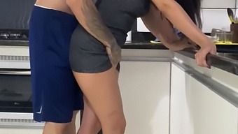Making Love To My Wife While She Cleans The Kitchen - A Steamy Encounter With Havena Phscep